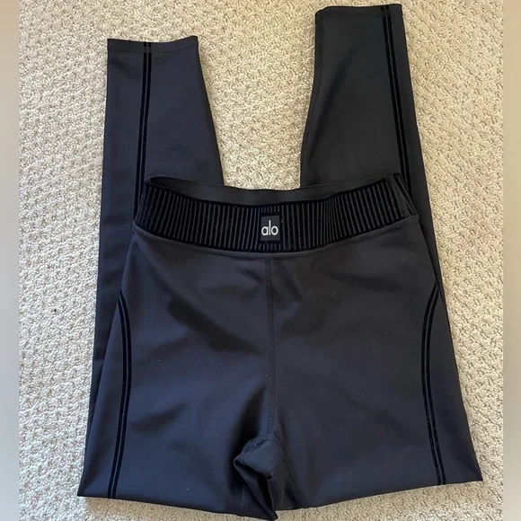Alo Airlift Line Up Leggings S NEW - Picture 4 of 10